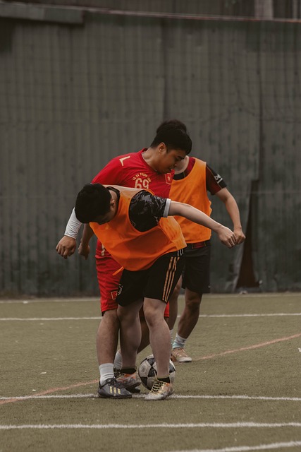 还积极参与